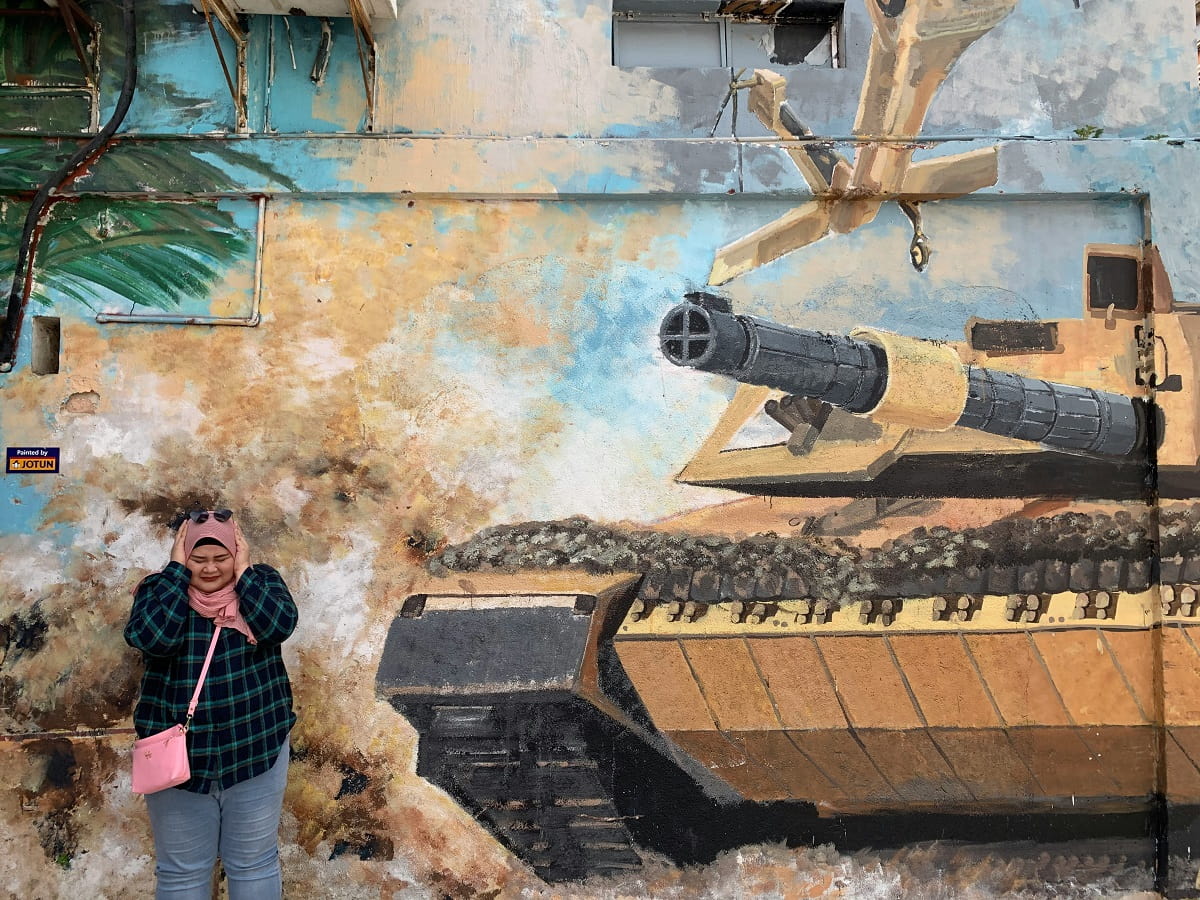 The generation of Malaysians who survived occupation share collective feelings of trauma (Suu Amran/Unsplash)