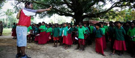 Pacific links: PNG wants aid shifted, cash stash, social media in Fiji and more