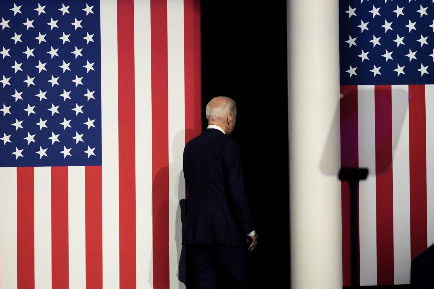 Quitting the presidential race puts the focus squarely on the Democratic contest (Drew Angerer/Getty Images)