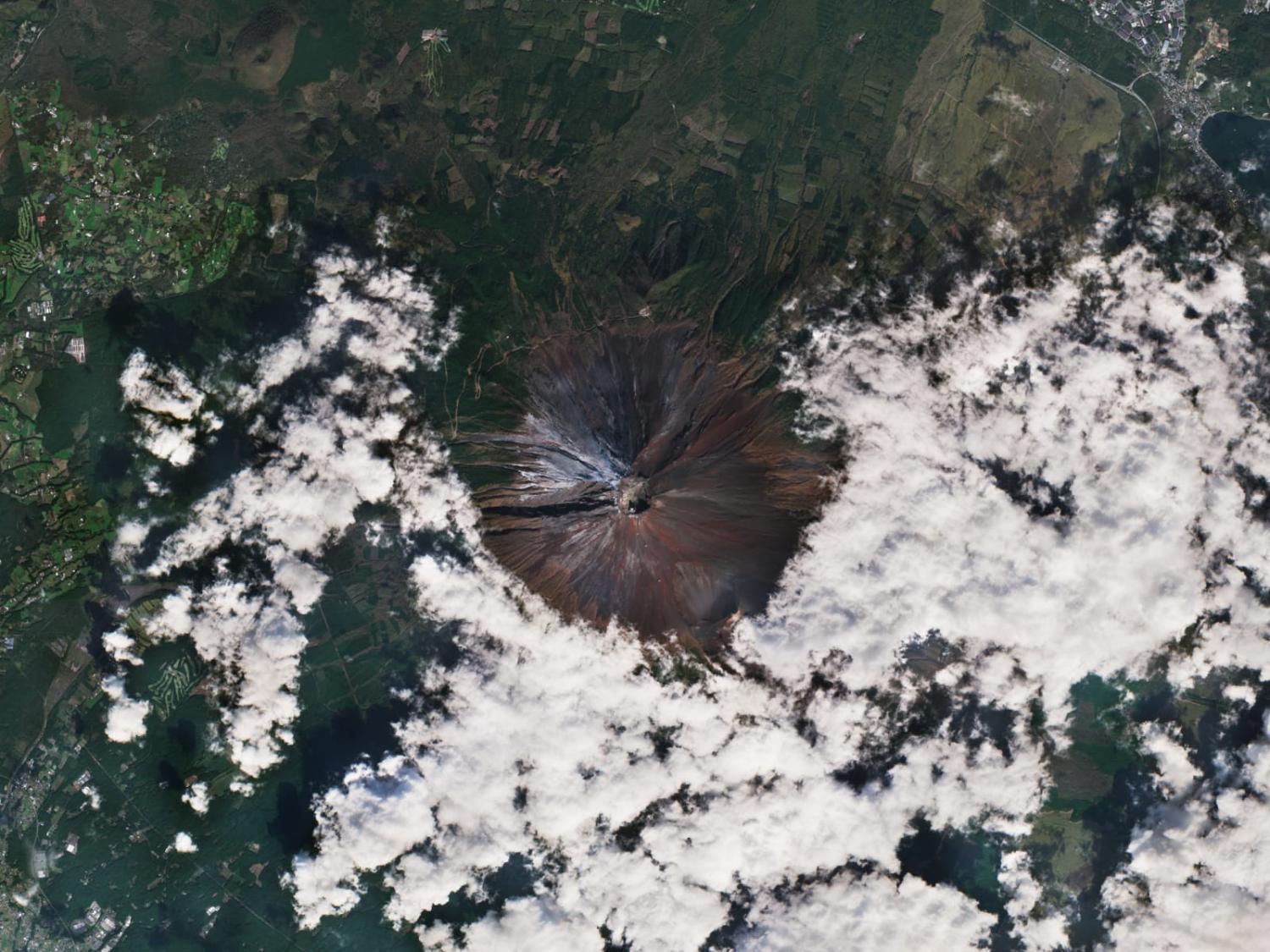 Snow returns to Mount Fuji, Japan, seen from space by the Copernicus Sentinel-2 mission, 7 November 2024 (European Space Agency)