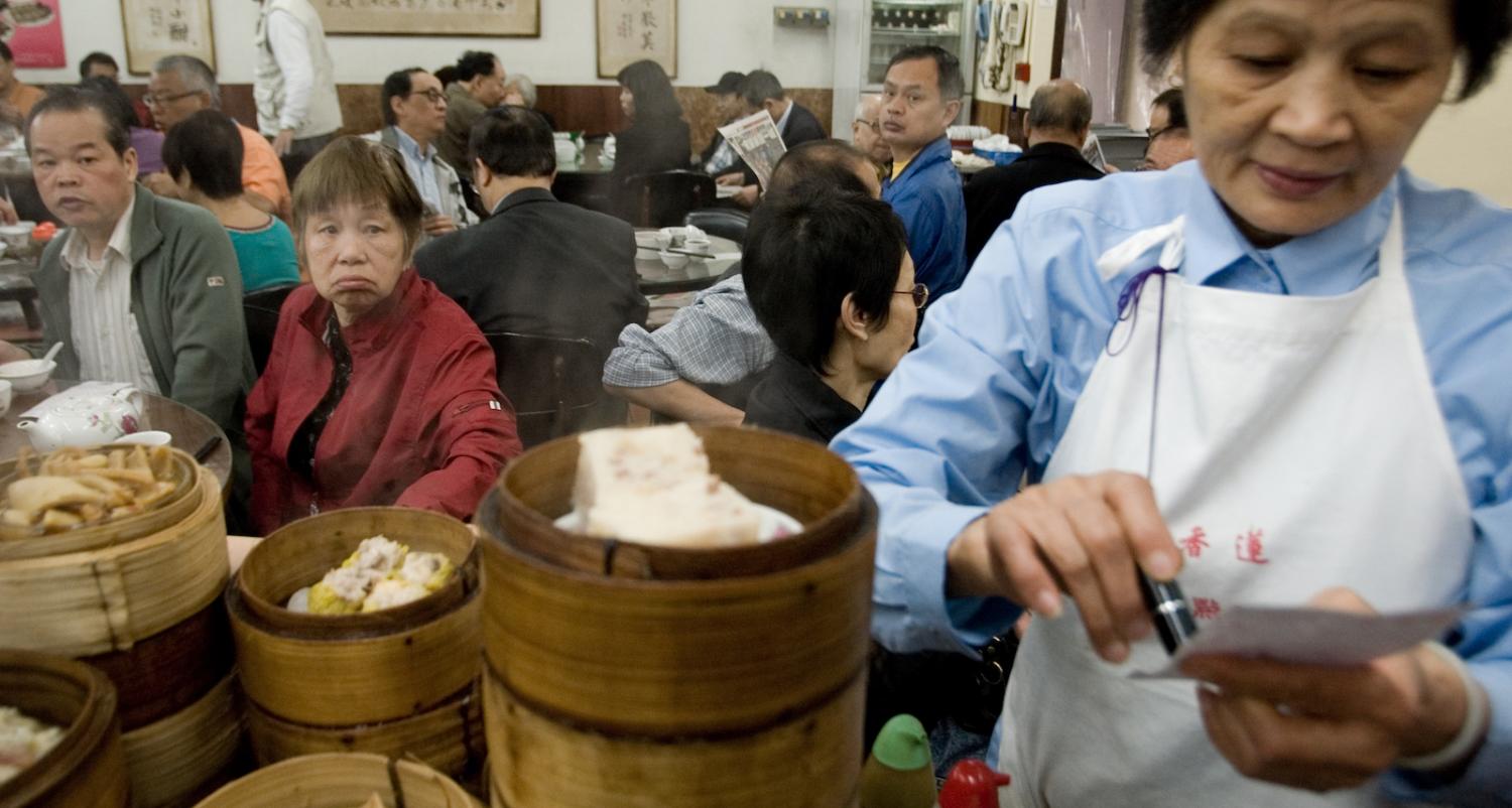 Lin Heung Tea House, Hong Kong (Photo: Jonathan Lin/ Flickr)