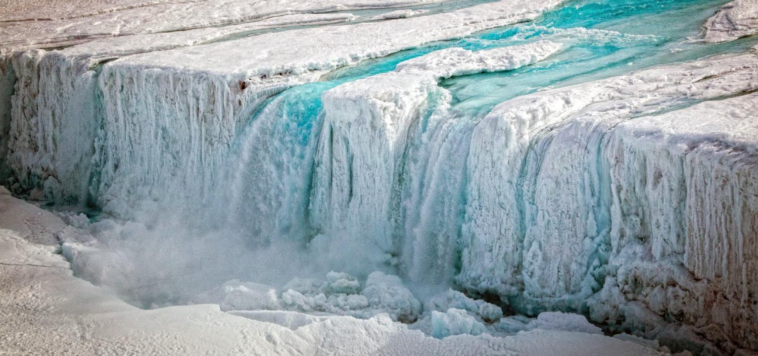 Antarctic waterfall (Photo: Stuart Rankin/Flickr)