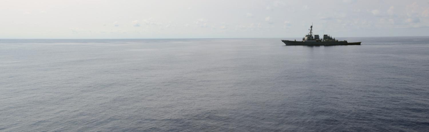 USS Decatur in the South China Sea (Photo: US Pacific Fleet/ Flickr)