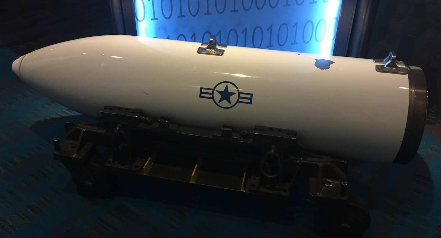 The forward section of a B83 gravity bomb, displayed in Oak Ridge, Tennessee, United States (Aaron/Flickr)