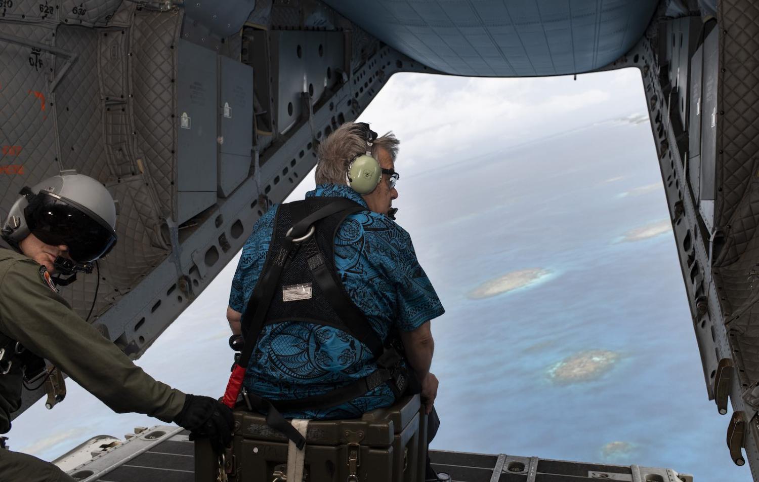UN Secretary-General Antonio Guterres looks over the islands of Tuvalu (Photo: Mark Garten/United Nations)