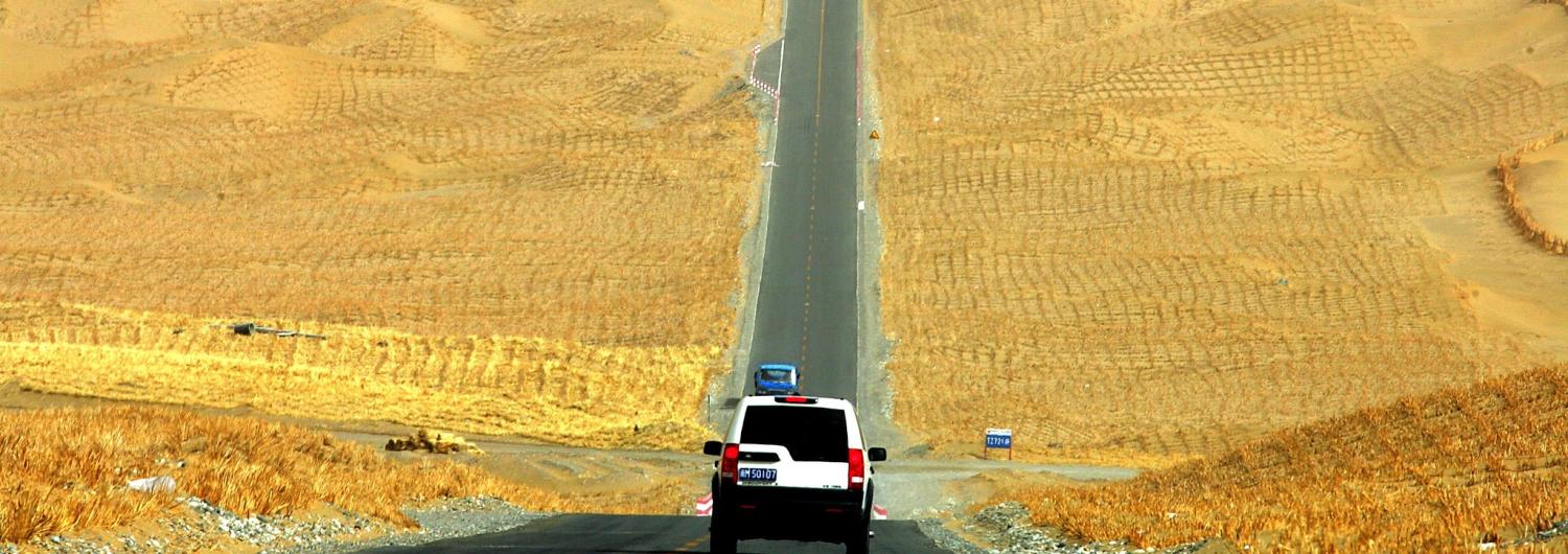 Driving through oil and gas fields in central Xinjiang. Photo: (Flickr/ADB)