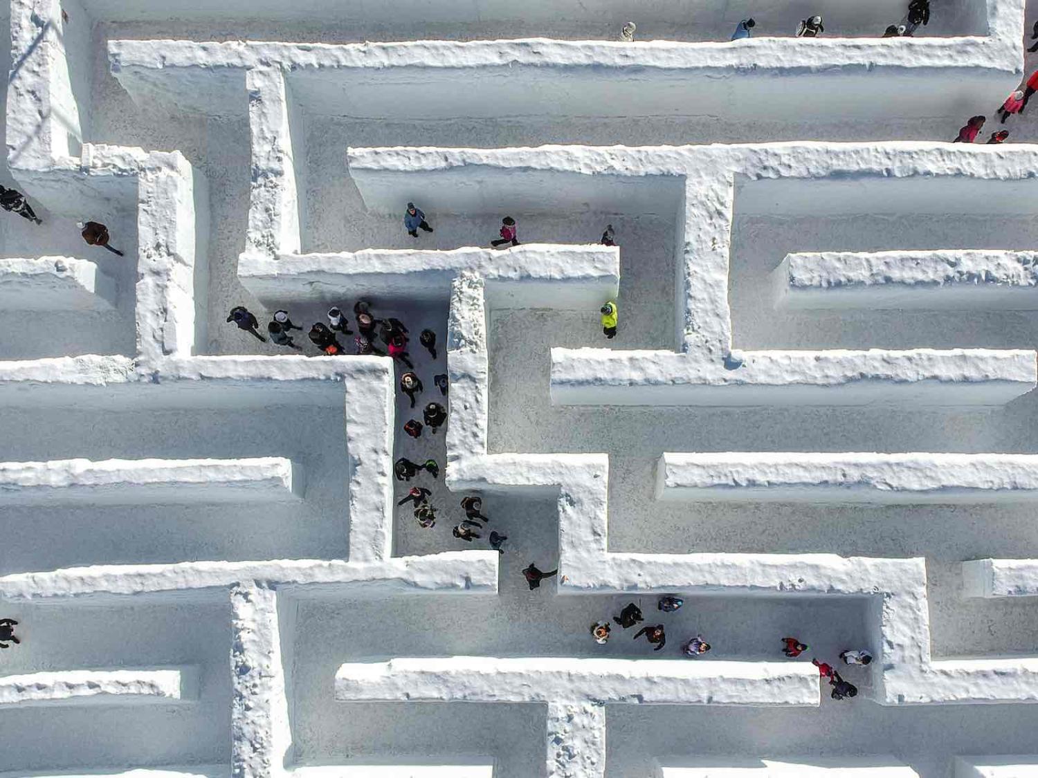 Searching for a way through (Omar Marques/Anadolu Agency via Getty Images)
