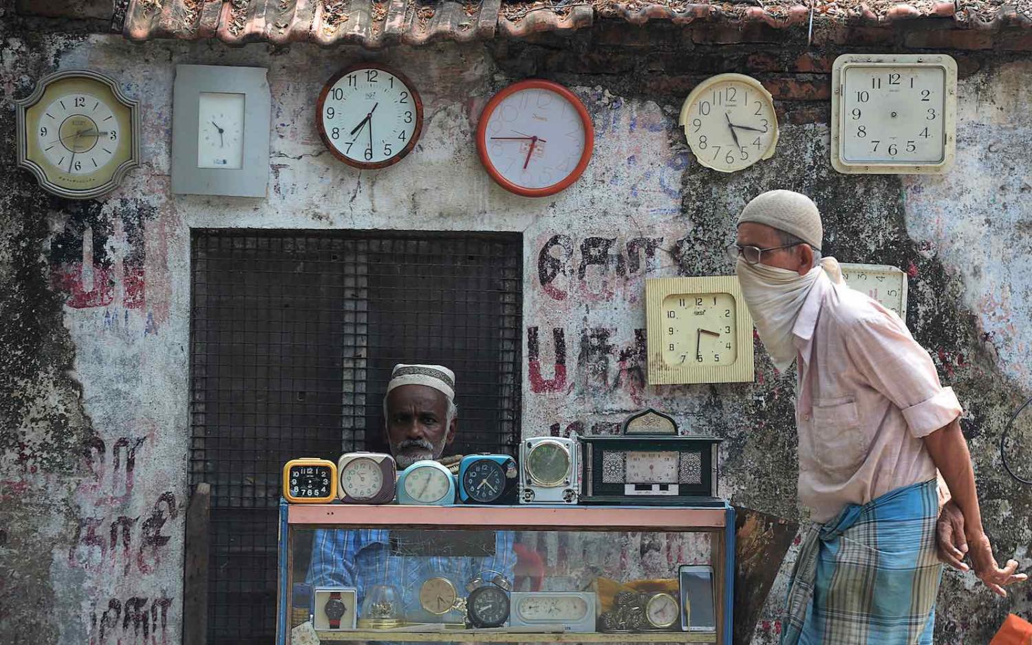 Passing the time in Chennai during lockdown, 29 June 2020 (Arun Sankar/AFP via Getty Images)