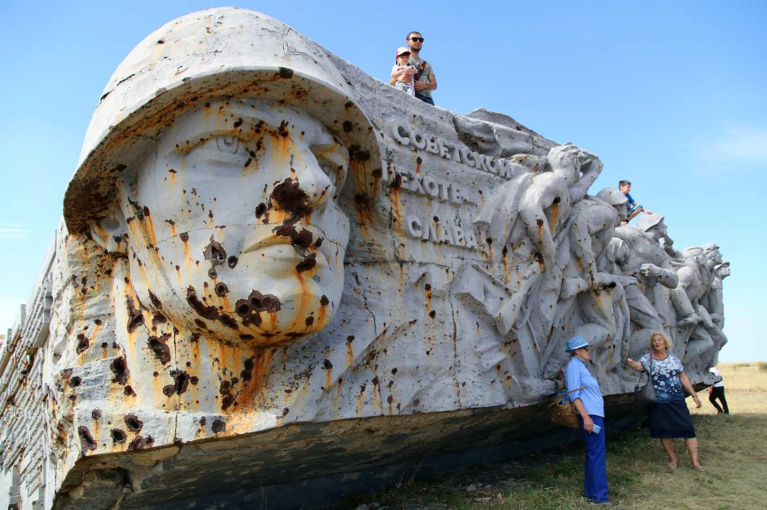 A war memorial at Savur-Mohyla Height marking the liberation of the Donbass region from Nazi invaders in the Second World War (Valentin Sprinchak/TASS via Getty Images)