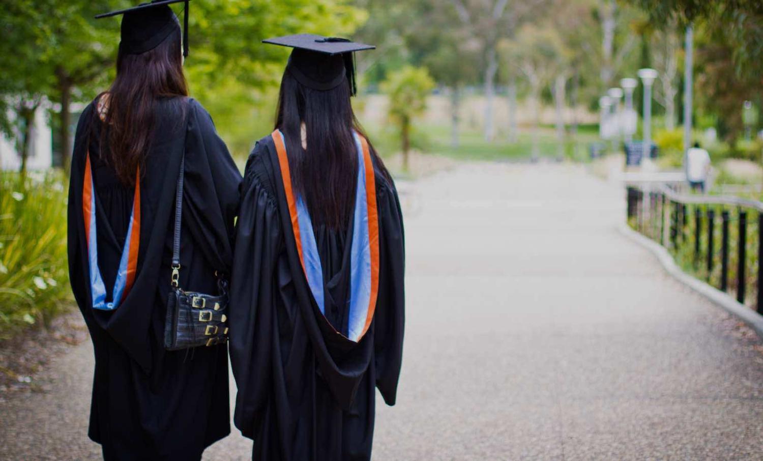 Chinese students graduate from the Australian National University in Canberra (Photo: Getty Images)