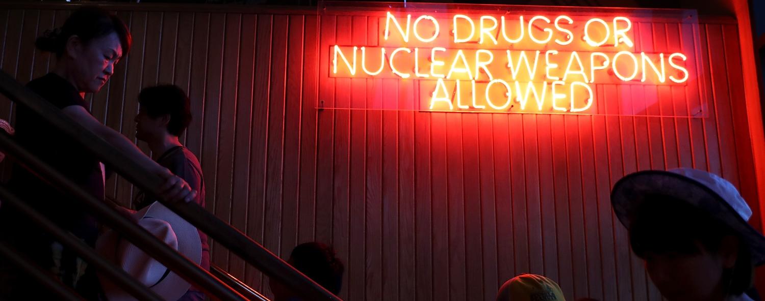 A sign outside a cafe in Guam, August 2017 (Photo: Getty Images/Justin Sullivan)