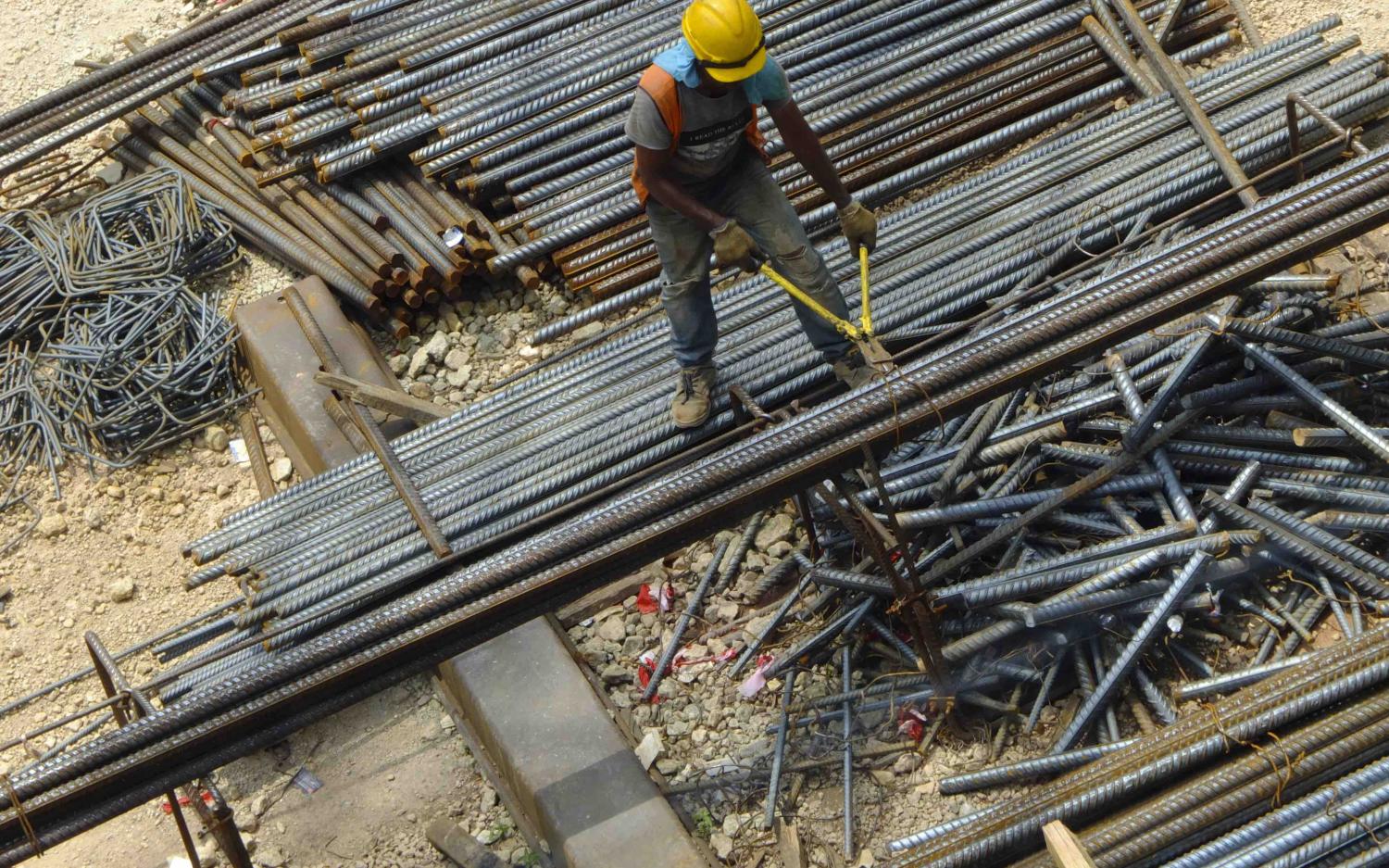 Construction in Kuala Lumpur, Malaysia (Photo: Faris Hadziq via Getty)
