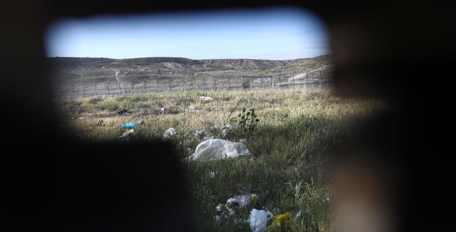 A section of border fence is seen on the Mexican side of the US–Mexico border. (Photo: Mario Tama/Getty)