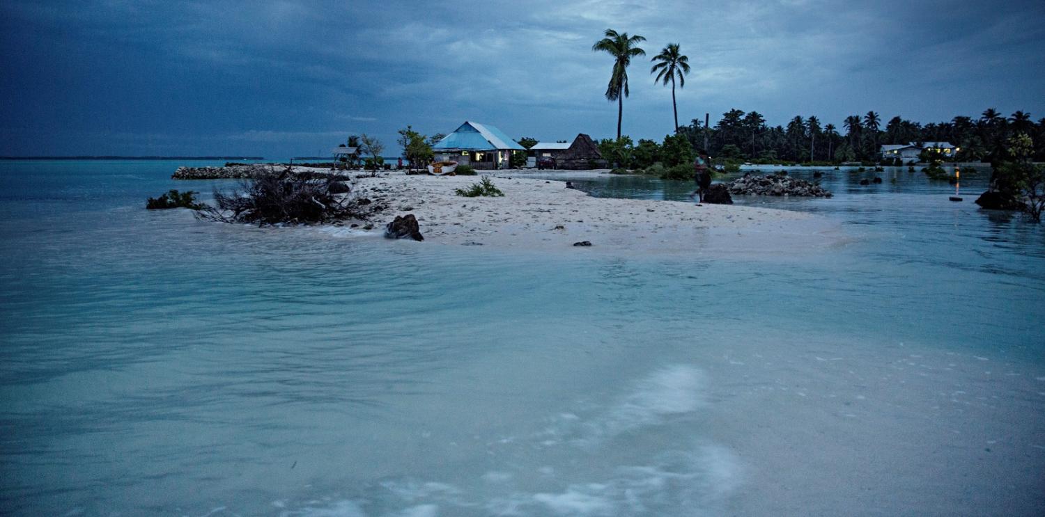 The small village of Eita on Kirabiti becomes a separate island during high tide. (Photo: Jonas Gratzer/via Getty Images)