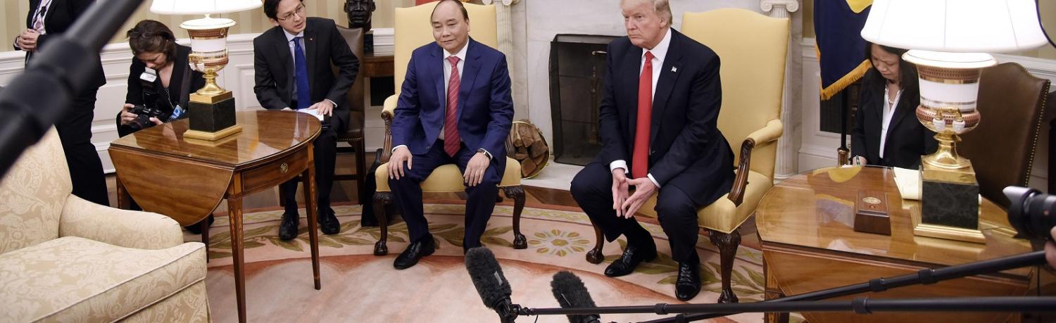 US President Donald Trump meets with Vietnam's Prime Minister Nguyen Xuan Phuc in the Oval Office of the White House, on 31 May. (Olivier Douliery-Pool/Getty Images)