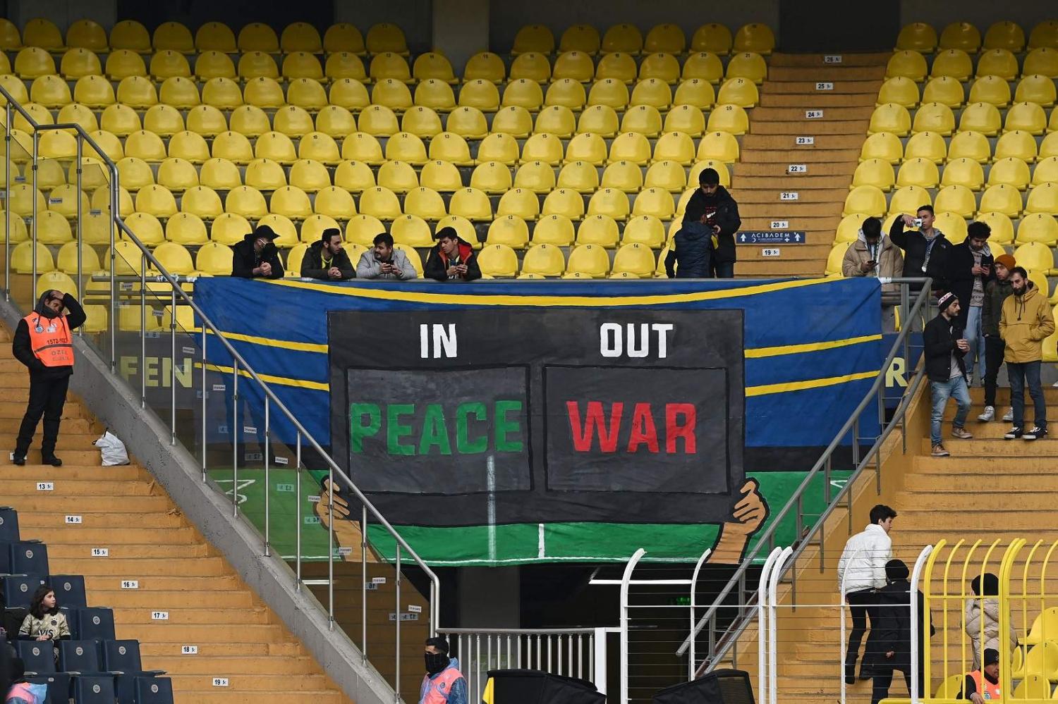 Fans at the Global Tour for Peace charity football match between Fenerbahçe and Shakhtar Donetsk to raise funds for Ukraine, in Istanbul, 19 April 2022 (Ozan Kose/AFP via Getty Images)