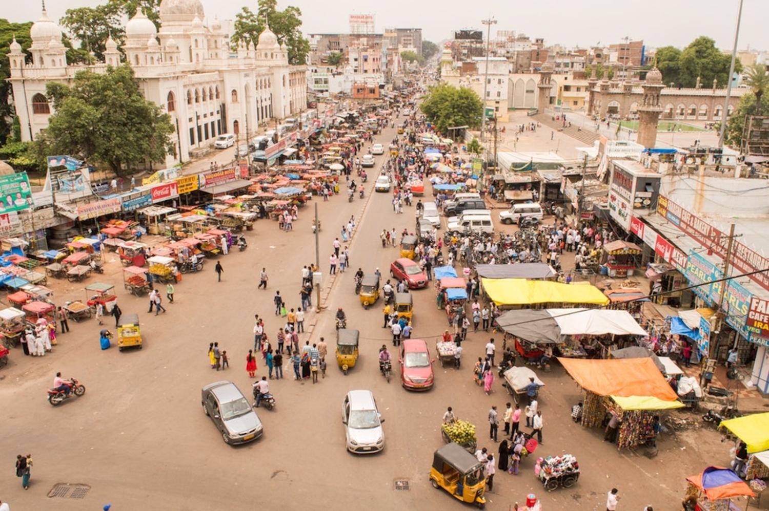 India is extremely diverse and looking at India as a singular entity is outmoded, even unacceptable. (Photo: arihant/unsplash)